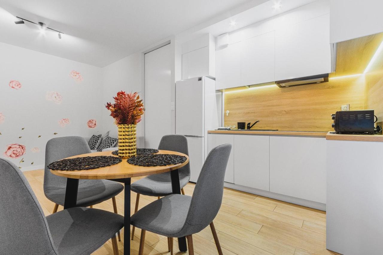 Floris Apartment ウッチ エクステリア 写真